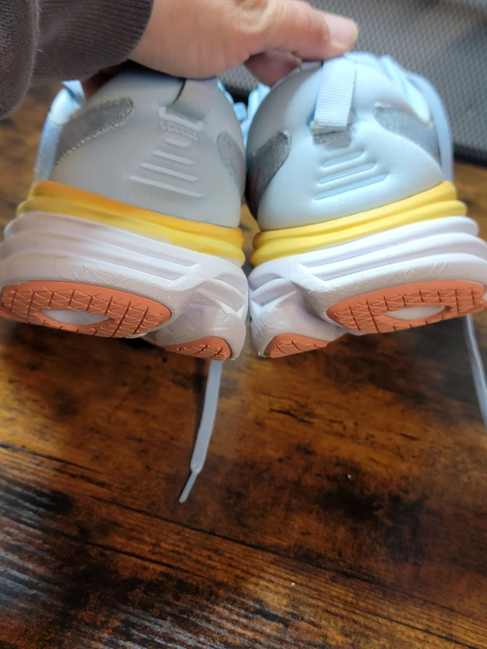 Hoka Bondi 8 - Picture 4 of 15